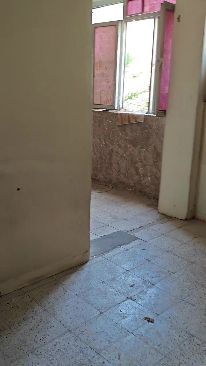 سلام عليكم
شقه للايجار في مجمع 6 طابق ثاني غرفتين وصاله قرب علوة ابو زهراء ماسه حالياً..بدل الايجار 425 مع الماء والكهرباء للستفسار ***********
