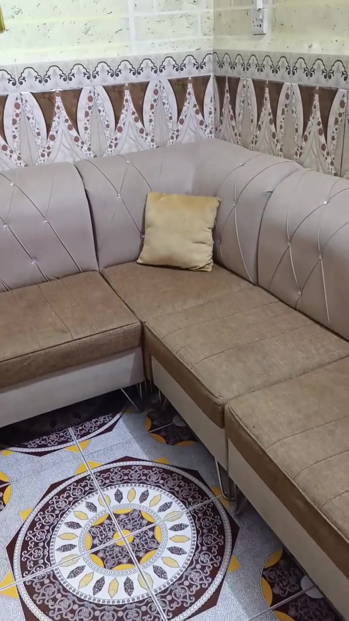 ديوان • قفل • للبيع