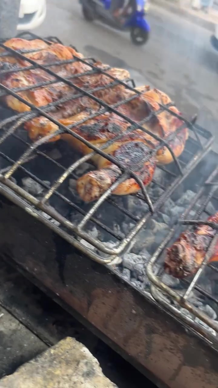 الطعم اللي يرجعك مرة ثانية. إذا تريد المشويات الأصيلة 🍗والطعم اللي يفتح النفس، تعال مشويات توم وجيري جرب الكباب الطازج والتكة لحم  والاجنحه الحامضه ودجاج والعرايس شي 🔥🔥🔥🔥ثاني طعمه ودجاج المشوي اللذيذ كله 🥙🥙🥙🥙مشوي على الفحم بطعم مميز. الموقع، بعقوبة التحرير.  دور الجاهزه مشويات توم وجيري الجودة والطعم يجتمع ان بمكان ✌🏼🔥

للحجز والاستفسار الاتصال على الرقم التالي 
***********☎️
