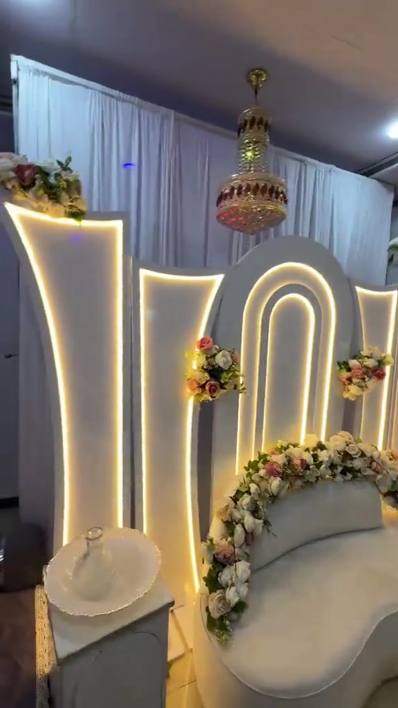 ✨ خلي ليلة العمر تبدأ من أجمل كوشة ✨

نصمم لكِ كوشة عرس تليق بفرحتك، بتفاصيل راقية وتنسيق أنيق حسب ذوقكِ 🤍🌸

👰🏻‍♀️ تصاميم عصرية وكلاسيكية
🌹 تنسيق ورد وإضاءة
✨ تنفيذ حسب اختيارك
📅 حجوزات متوفرة

فرحتكم تهمنا… وتفاصيلكم نصنعها بحب 🤍

📩 للحجز والاستفسار راسلونا على الخاص

والاتصال الرقم الهاتف ***********

