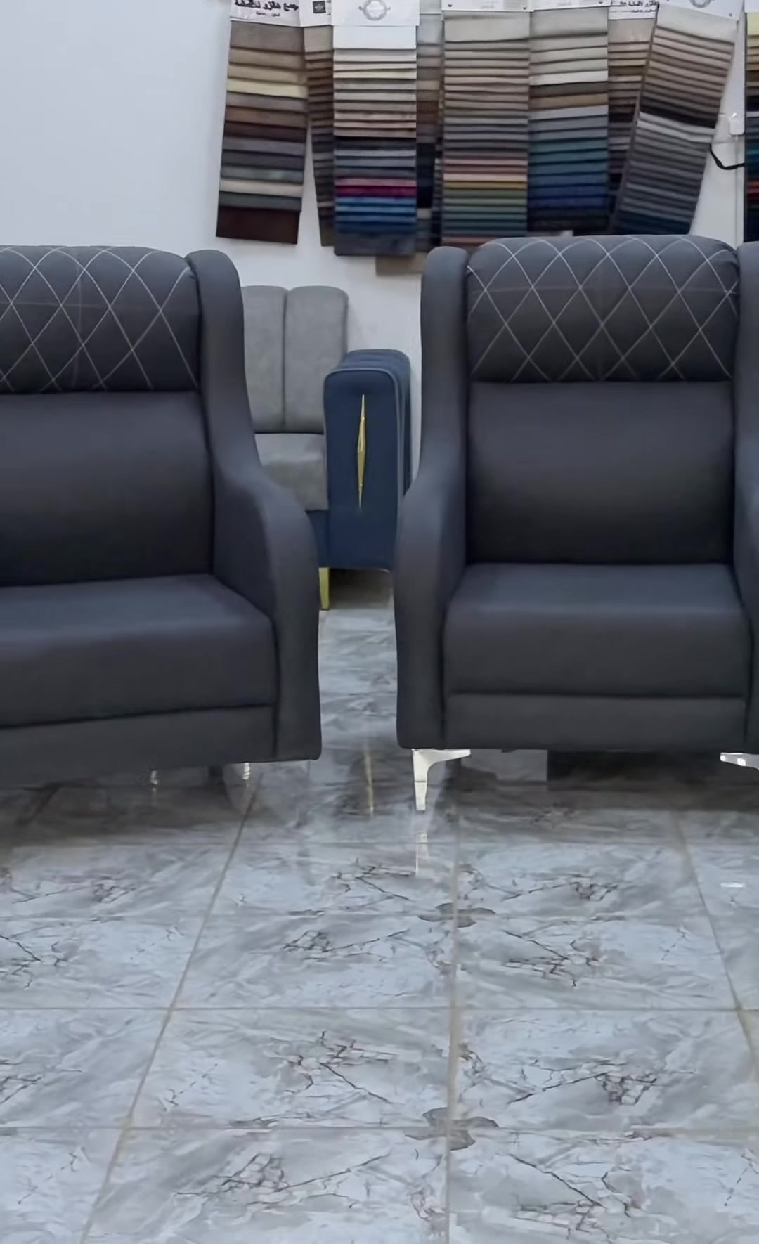 العنوان حله نادر الأولى شارع كراغول قرب حسينيه حنتوش
رقم الهاتف ***********.
 ‏ ***********

