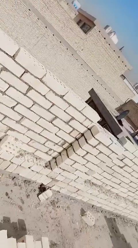 كادر بناء مصري شغل درجه اولى استلام مهندس واسعار مناسبه والتزام بالموعيد مقيم في بغداد نشتغل على الدبل وقطعي رقمي بيه وتس ***********

نص مكتوب في الصور:
- كادر بناء مصري بناء طابوق وبلوك بأسعار خيالية جودة في البناء .. التزام في العمل .. إتقان في التنفيذ سرعة في الإنجاز التزام بالمواعيد عمالة ماهرة خبرة وإتقان أسعار تنافسية تناسب الجميع تنفيذ كافة أنواع البناء جودة عالية بأعلي المواصفات من الأساس .. حتى التسليم نحن معك خطوة بخطوة الاسم ابو غريب المصري للتواصل والإستفسار *********** خدمة داخل بغداد جميع مناطق بغداد نصل إليك أينما كنت ضمان على العمل راحة بالك تهمنا دقة في العمل واهتمام بالتفاصيل استشارة مجانية نساعدك تختار الأفضل