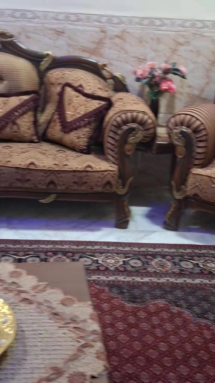 السلام تخم ملكي درجه اوله وجربايه زان  للبيع ***********
