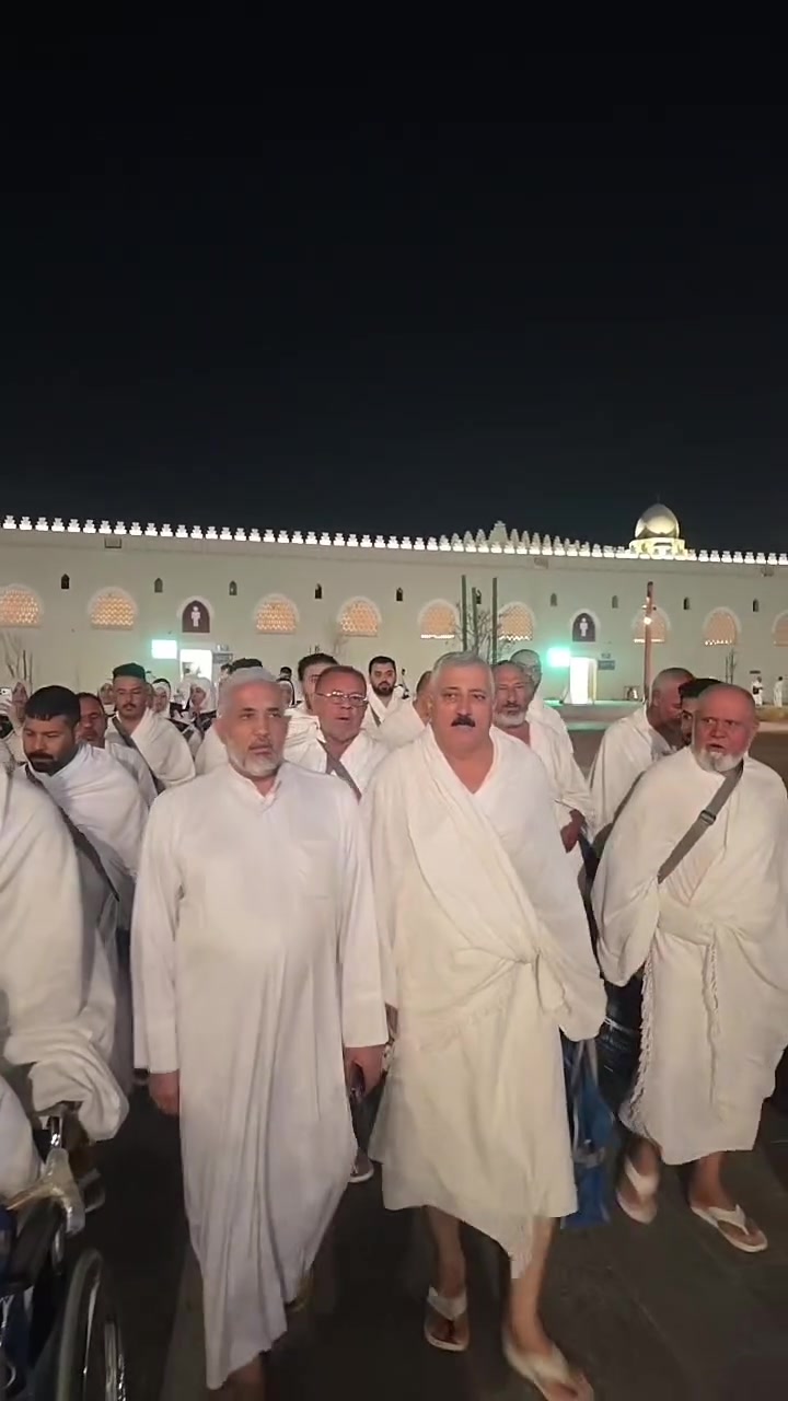 رحلات إيمانية • مرافقون شرعيون • فنادق قريبة