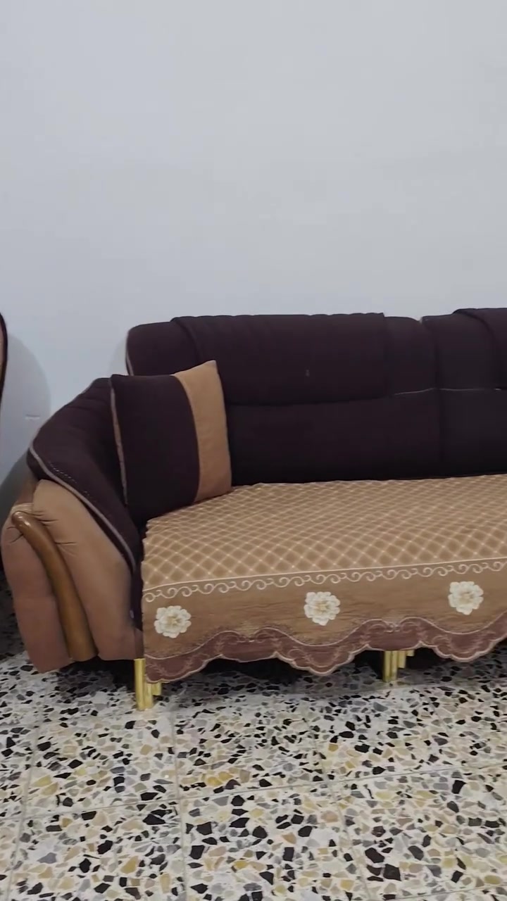 *********** تفاصيل داخل الفيديو التخم يحتوي على 10مقاعد
