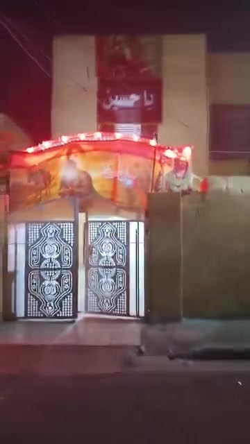 سلام عليكم دار البيع مساحه 200متر بغداد الشعب الجمعيات *********** سعر 250 مليون بي مجال يحتويها كراج كبير ستقبل خرفه صحيات خارجيه وداخليه طابق الثاني ٣ غرف نوم وصحيات

