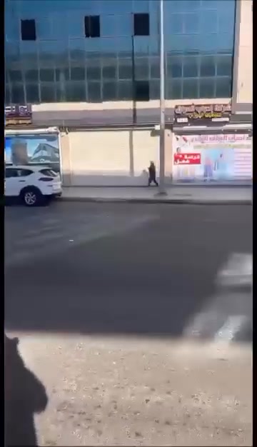 محتاجين عمال وعاملات العنوان بغداد الكاظمية احجز ***********
