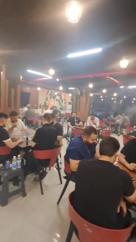 فرصة استثمار ذهبية - كافيه كاردنز للبيع كافيه كاردنز للبيع في منطقة اليرموك
موقع كلش مميز وحيوي، ويتميز ب مساحة واسعة لوقوف السيارات تخدم الزبائن بدون أي معاناة.
الكافيه موجود ب الطابق الثاني
تصميم راقي وجلسات مريحة تناسب العوائل والشباب اسم معروف وسمعة طيبة وعده زباين ثابتين
مناسب للاستثمار أو للتطوير وتوسيع المشروع كاردنز مو مجرد كافيه، تجربة
أجواء هادئة، قهوة ممتازة، وخدمة تخلي الزبون يرجع مرة ورا مرة.
) للتواصل والاستفسار:
***********

