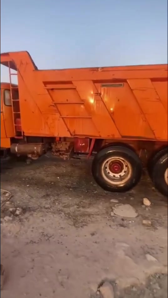 ⚠اعادة النشر بسبب الوعود  
موديل 75 كير 29 محرك 55 مجموعه جديده رقم دولي ذي قار بسمنه سنويه لل31   سياره جاهزه
 سعر مناسب 
***********
