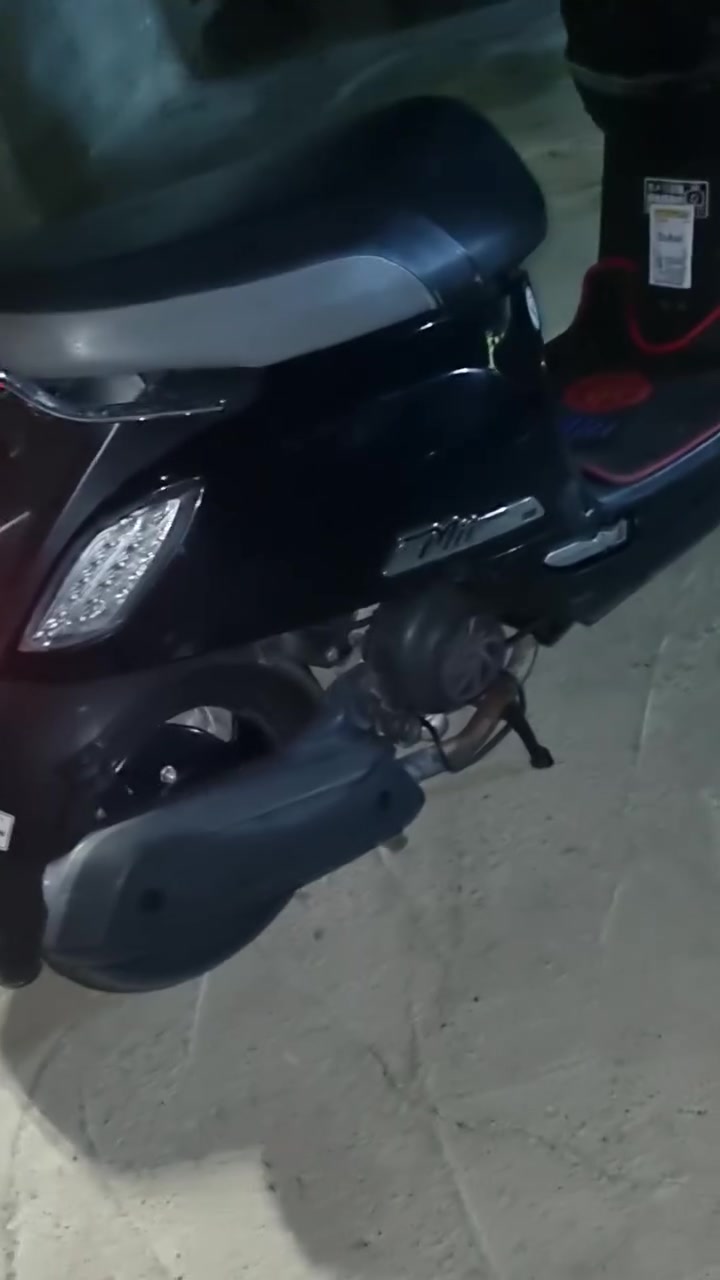 🚨 للبيع | دراجة سيام تايواني نظيفة 🏍️

✅ ماشي: 34 ألف كم
✅ نوزل 
✅ قطّارة مال البنزين وصرفها اقتصادي جدًا
✅ المحرك شطر ما مفتح
✅، فقط قبق الهندر
✅ مبدّل القيش والخرز أصلي
💰 السعر: 750,000 دينار عراقي 
📞 للاستفسار والتواصل:
***********
***********

