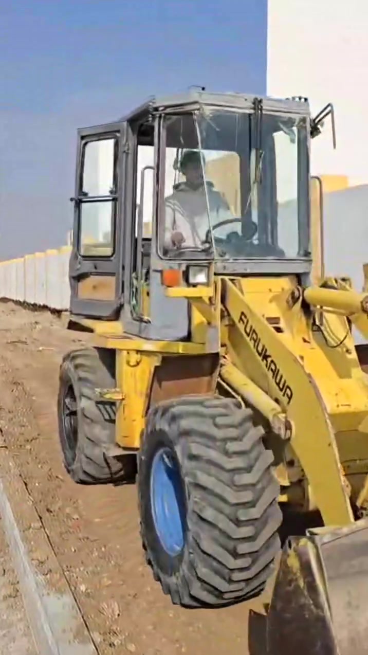 السلام عليكم شفل فاركاوه للبيع حجم 50مكان الدوانيه
***********
