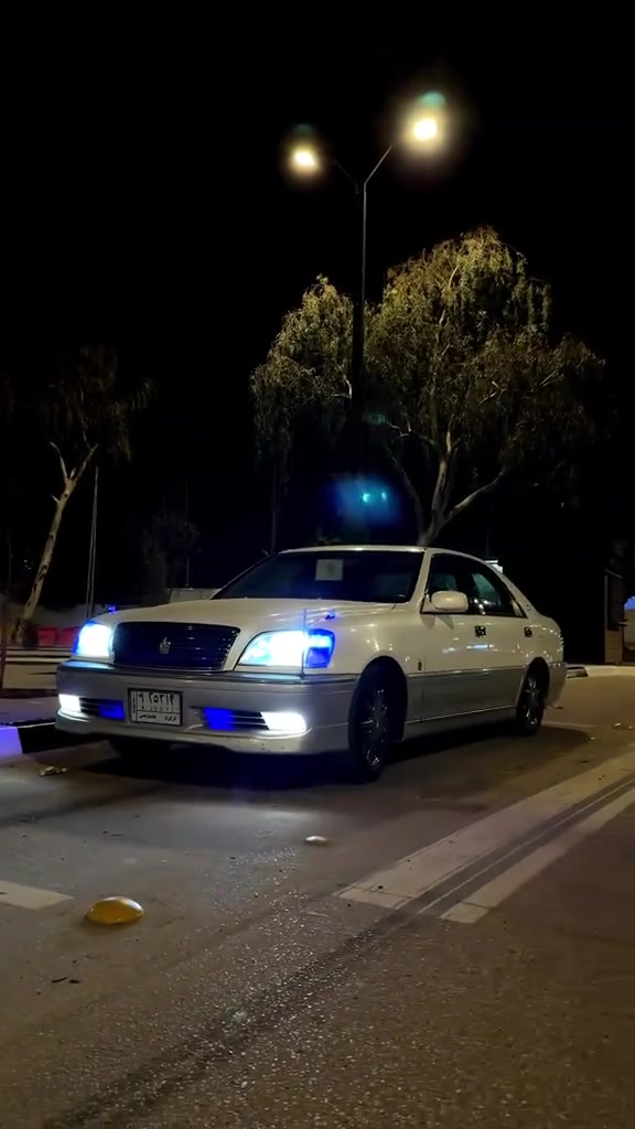 سلام عليكم ملكه للبيع موديل2002 قرار 48 مدفوع كمرك وقرصها واصل شاصي71 مكينه ديفور زغيره دشبول عارف العيساوي مكفوله من كصه ونقل جثه وشاصي ستيرن كهربائي جام اوتوا تبريد ثلج مرّي كهربائي اريل امامي ويل نجمه لايت زنون كرستال اصل تلاث دكم برده خلفيه مكان بلحله السعر 100 وبيها مجال قليل ***********
