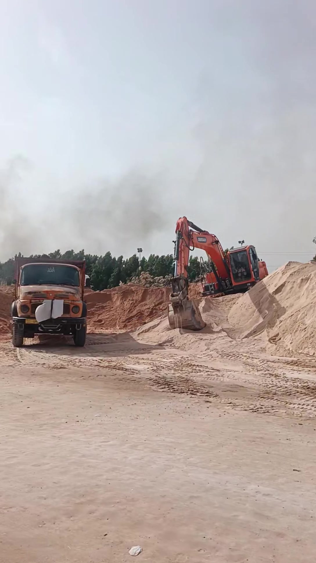 بسم الله الرحمن الرحيم
السلام عليكم ورحمة الله وبركاته
😊
يتوفر لدينا جميع مواد البناء 🚧👷🏼
بانواع وكميات مختلفة 
اسعارنا تنافسية 🫅🏼وجودة عالية 💯  

1_بلوك ، 
 2طابوك ، انواع طابوك احمر +الاصفر 
3_رمل ، فحص +رمل اخيضر 
4_حصو ، مكسر +عادي 
5_رمل مغربل ، ابيض +احمر 
  .6جص +نجف +جزيره 
حديد تسليح اف اف  +ميد ستيل +فان 
والاحلى من هيج 🙋🏻
لاتتعب ولاتحتار طلبك يوصلك 🚚 ع المكان 📍 الي تريدة وبلوقت ⏰ الي يناسبك كل الي عليك 
الاتصال ☎️او ارسال رسالة 📫على الصفحة او الواتس على الارقام التالية :- 
📞
***********
📍موقعنا ؛  .بغداد العامريه شارع البصره
يوجد توصيل 🚚 لكافة مناطق بغداد 💁🏻😊@
#العامريه 
#المنصور 
#الجامعه
