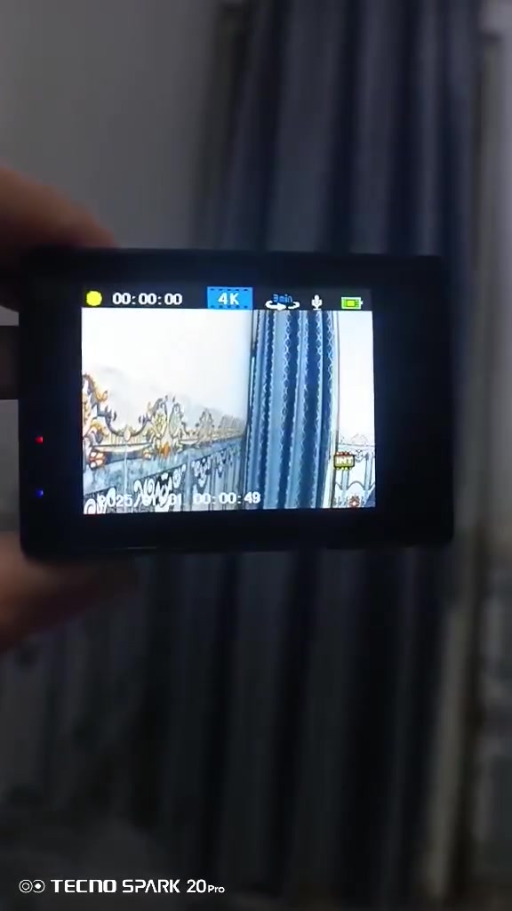 كامرة تصوير سرية بدقة 4K ترهم للخوذة مال دراجة او تنشد بالصدر التصوير مع رام بذاكرة فائقة وبيها تطبيق عالتلفون تربطها مباشر المكان تكريت شارع الزهور للتواصل واتس او خط فقط ***********
