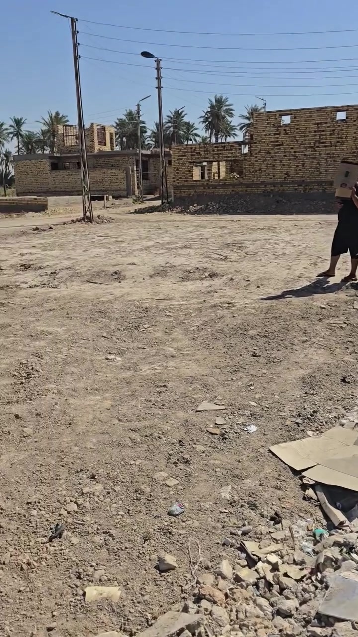 سلام عليكم ورحمة الله قطعه ارض للبيع التفاصيل داخل الفيديو التصال ***********
