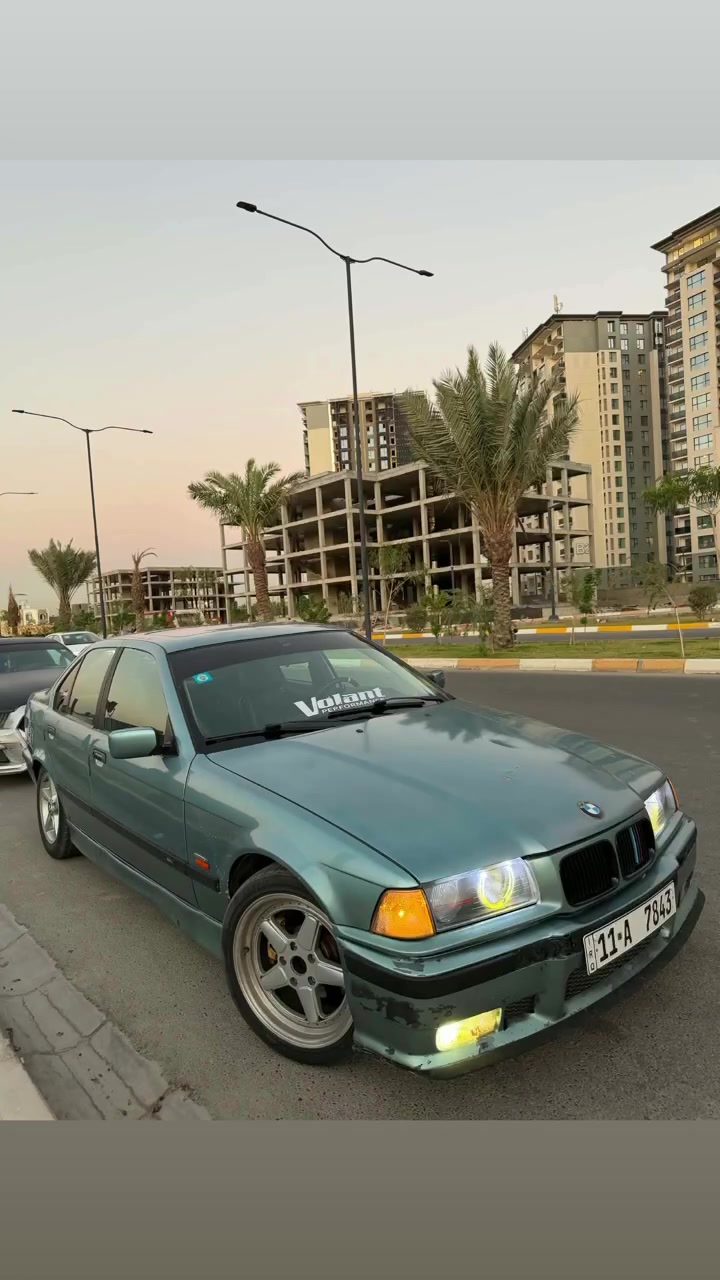بي إم دبليو • E36 • لا تفاصيل