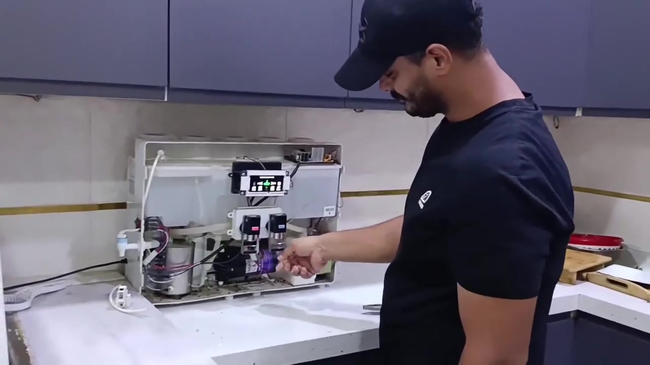 الفديو يتكلم
الشاب الخلوق سجاد لتصليج اجهزة تصفية المياه البراد وباسعار مناسبة وفقك الله اخوي 

***********
