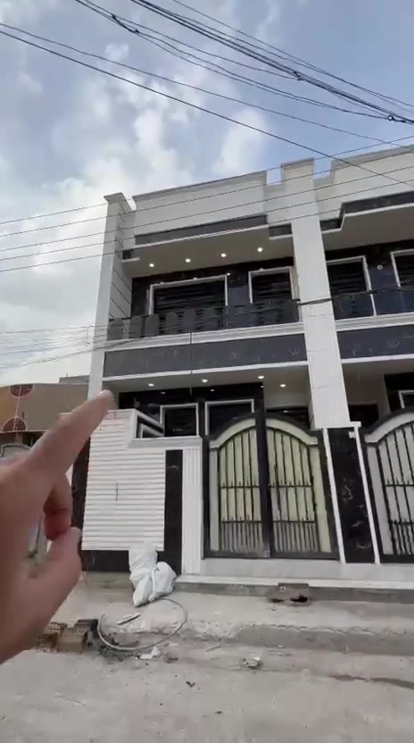 بيت طابقين • ١٠٠م • ٤ غرف
