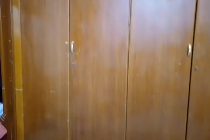 السلام عليكم غرفه اخشاب للبيع نضيفه كلش مكاني بالشطره اليريدها بالخدمه ***********
