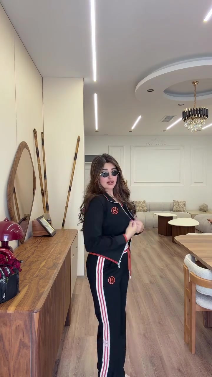 ميلانو • موسم جديد • ملابس