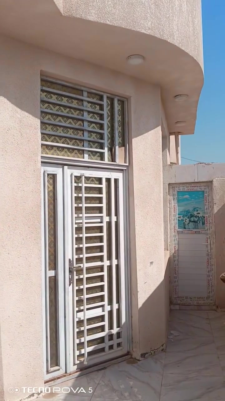 السلام عليكم يتوفر بيت الايجار المساحه 100متر طابق واحد في منطقة الشبانات مقابيل حي الزهور قرب مدرسه السنابل يحتوي على غرفة نوم وصاله ومطبخ واستقبال وصحيات سعر الايجار 350
***********
***********
السلام عليكم يتوفر بيت الايجار المساحه 100متر طابق واحد في منطقة الشبانات مقابيل حي الزهور قرب مدرسه السنابل يحتوي على غرفة نوم وصاله ومطبخ واستقبال وصحيات سعر الايجار 350
