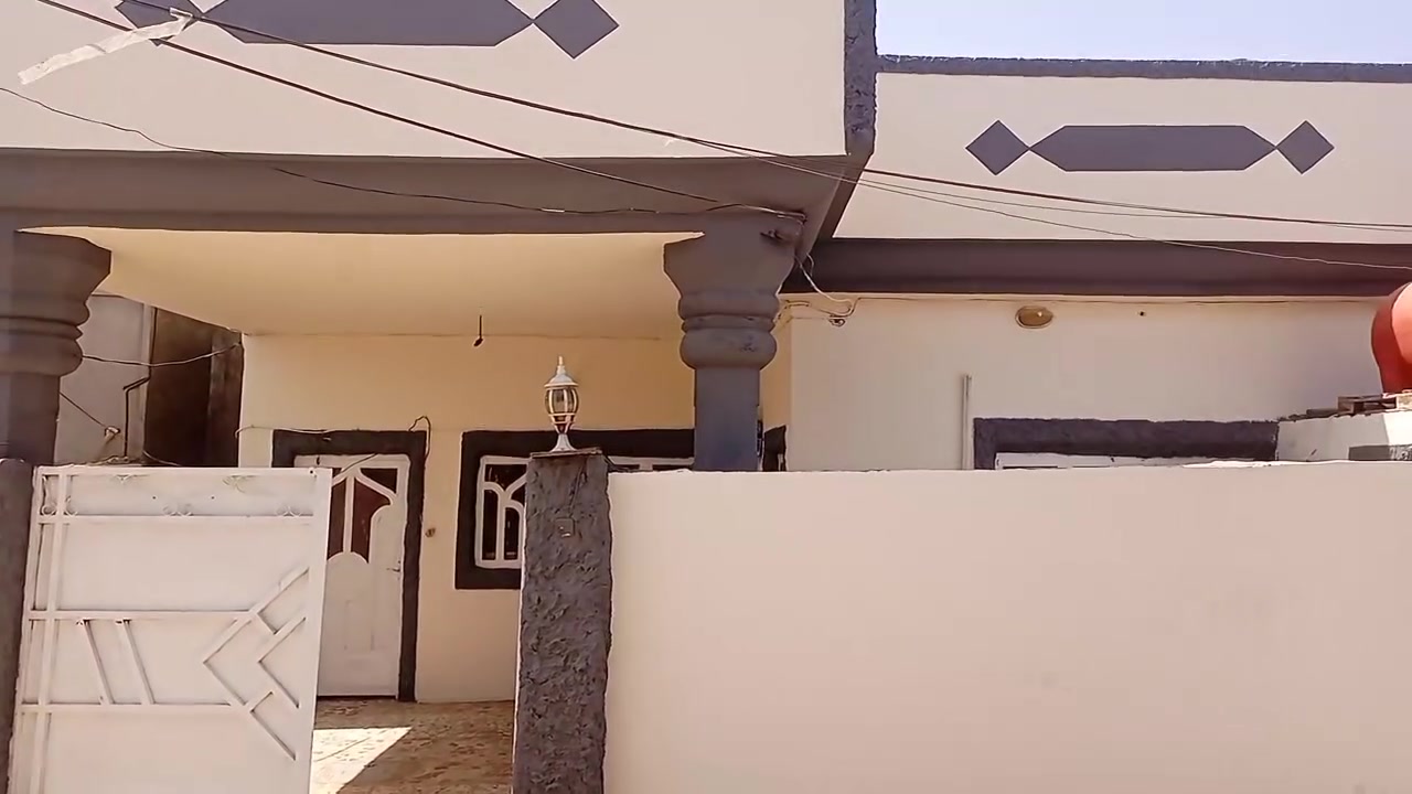 بيت للبيع طابو زراعي سند 25  مساحة 180 
غرفتين نوم وصاله ومطبخ وحمام وكلدور موقع تقاطع العلوية شريفه يم محطة الود البابلي سعر 58 للاستفسار ***********
