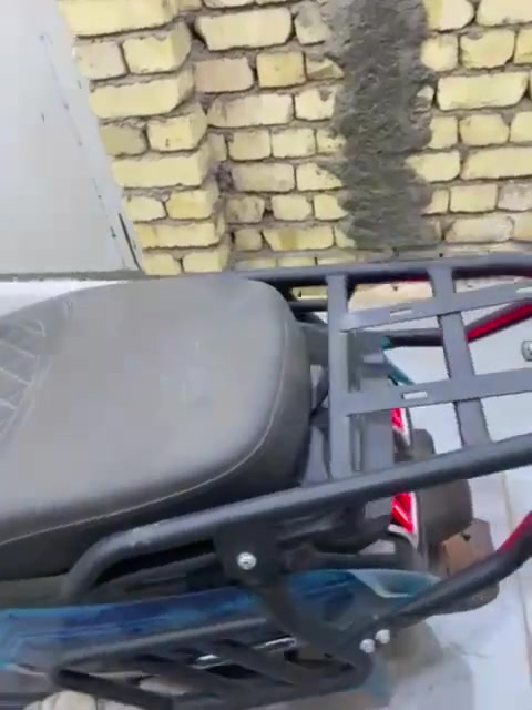 السلام عليكم دراجه شحن للبيع الدراجه بعده جديده استعمال قليل وماعرف بموصفات وهل سوالف بس بي هواي سوالف حته عل بك ترجع اخذته بمليون و300عارضه ب850مكاني بغداد الراشديه 
*********** متواجد وتساب فقط
