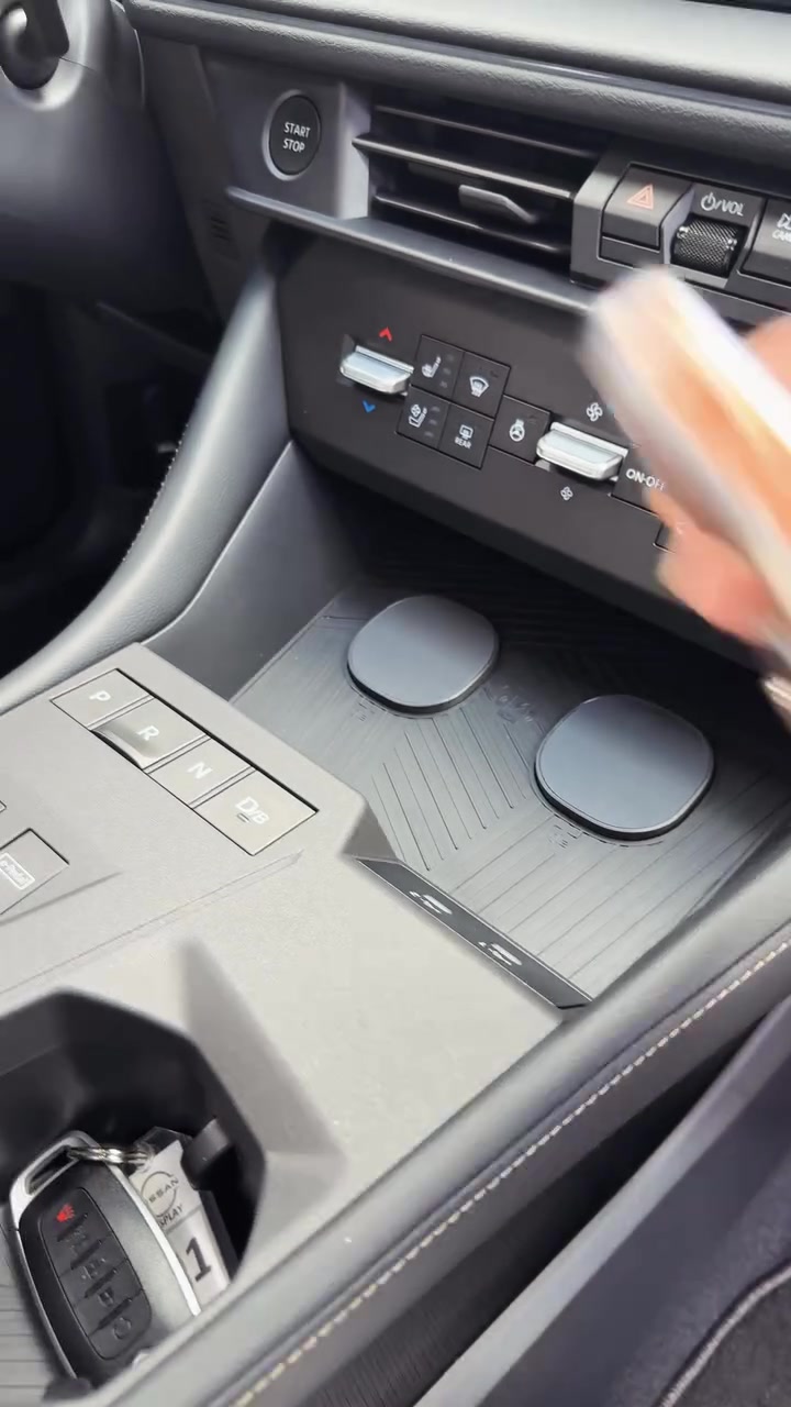 روج الهايبرد 2027
المحرك عبارة عن مولد فقط 
والمحركات كهربائية اما واد او اثنين للدفع الرباعي
بدون كير 
بطارية صغير 
قدرة 225 حصان 
التفويلة 55 لتر تمشي 1150 كيلو متر حقيقي
