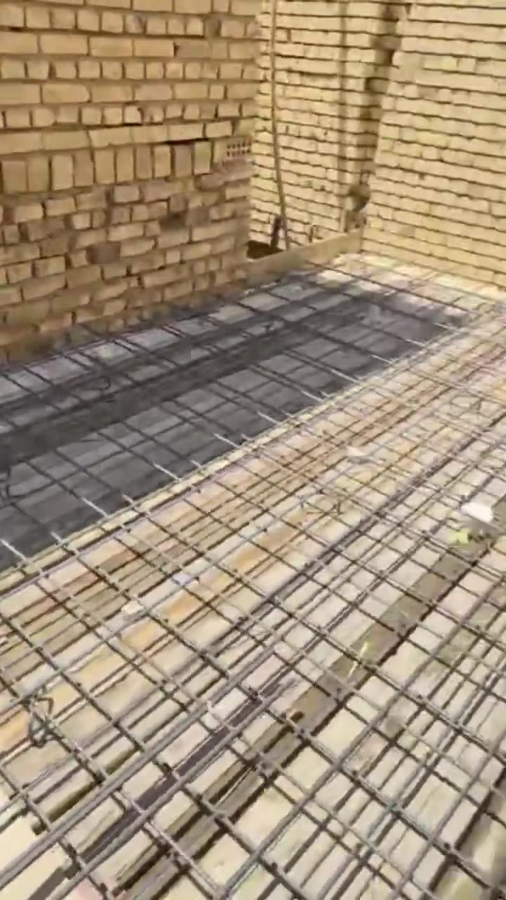 📍 الموقع: بغداد - حي الجهاد / ديوان المخابرات - موقع مميز وهادئ

📐 المساحة: 150 متر 
الواجهة: 6 متر 
النزال: 25 متر

📋 التفاصيل:
• صالة كبيرة • مطبخ حار وبارد • 5 غرف نوم  • 5 حمامات • كراج سيارة • ارتفاع السقف 3 متر و 40 سم - بناء عالي وشرح • منظومة كاميرات كاملة 
🏗️ حالة البيت: قيد الانشاء - تكدر تكمل التشطيبات حسب ذوقك
للاستفسار *********** او ***********
