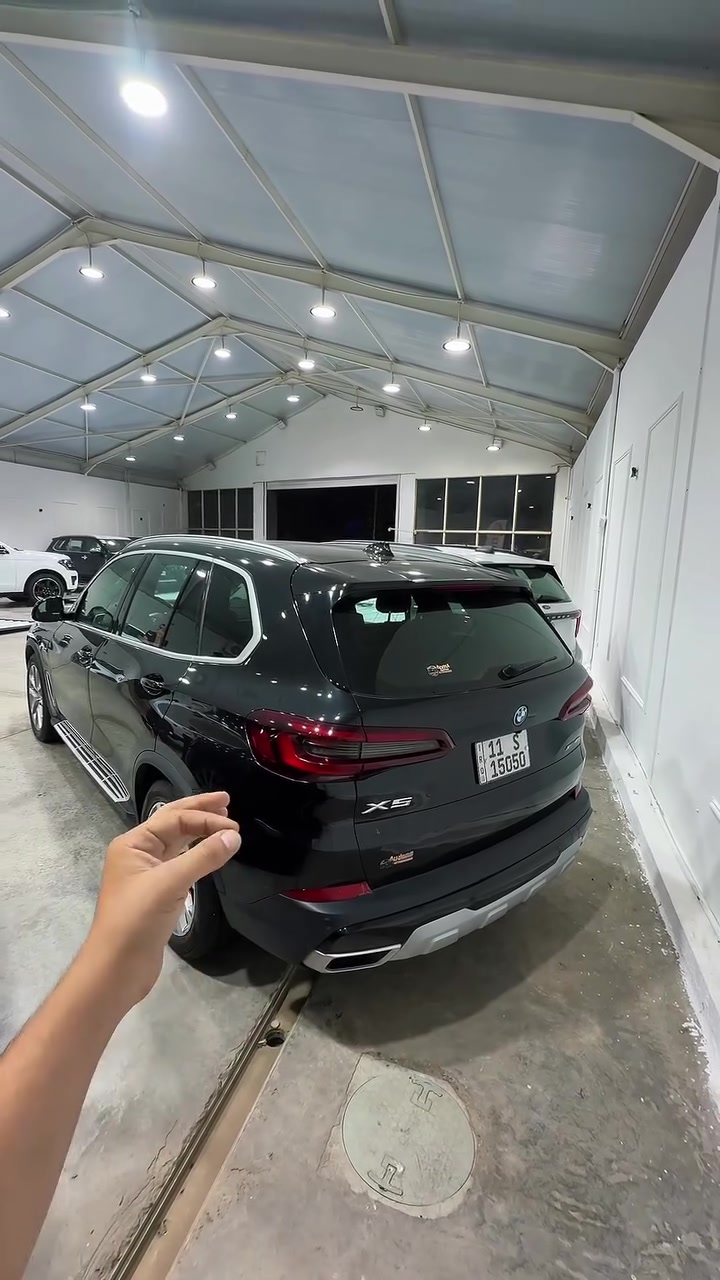 BMW X5 2023 🔥🇩🇪
فخامة ألمانية، قوة وحضور ما يحتاج تعريف.

موديل 2023 | فول مواصفات 💎
تصميم رياضي فاخر، داخلية راقية وتكنولوجيا متطورة تخلي كل تفصيل بالسيارة يحچي عن مستوى ثاني من الفخامة.

إذا تبحث عن SUV تجمع بين الأداء، الراحة والهيبة… الـ X5 خيار يعرف قيمته من يشوفه. 🖤

📩 للاستفسار عن السعر والتفاصيل راسلنا على الخاص.

#BMW #BMWX5 #X5 #BMW2023 #بي_ام_دبليو #سيارات_العراق #بغداد
