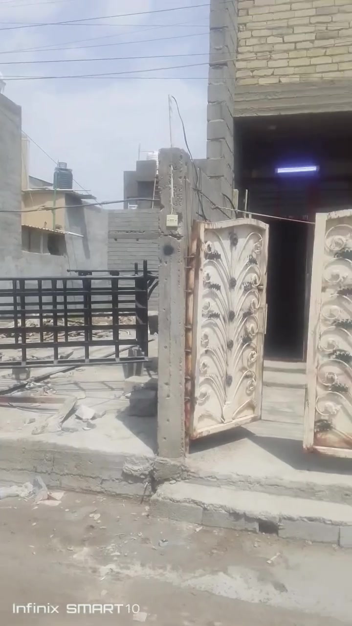 السلام عليكم ورحمه الله وبركاته
يتوفر لدينا دار البيع المساحة 105متر صافي

طابو زراعي سند 25 الك حق التصرف 

العنوان منطقة الدوانم مجاور شرطة الخامسة قرب جامع الفردوس 

تفاصيل دار صالة 

 مطبخ 

غرف نوم 

خدمات 

تواليت مع حمام 

تواليت خارجي 

مناور عدد2 كراج طابق واحد نقص جص بورك 

اني صاحب دار 

السعر العقار 65 مليون بي مجال بسيط 

هاتف *********** خالد الجبوري
