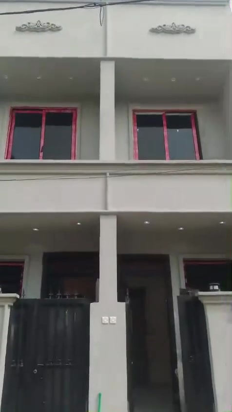 بيت • للبيع