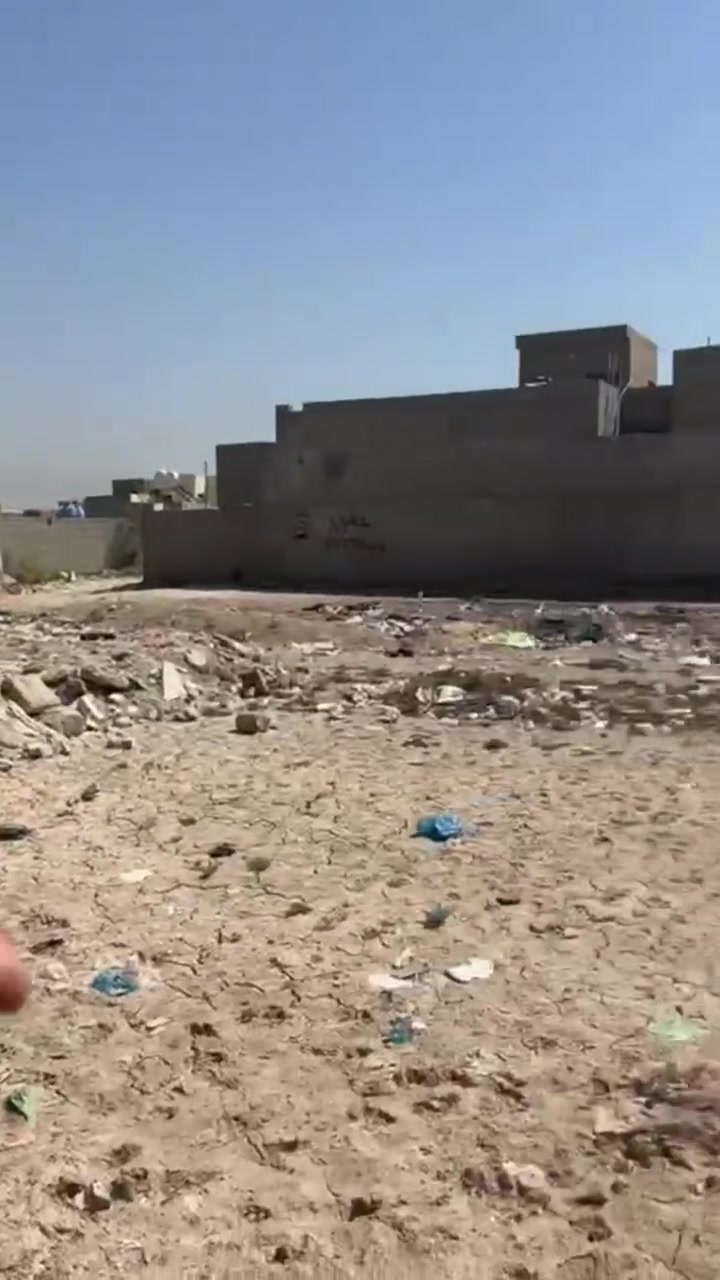 السلام عليكم اخوان جبنالكم قطعه أرض للبيع المساحه ١٠٠متر موقعهة ركن ٥ونزال ٢٠ طابو زراعي سند 25 حق التصرف العنوان منطقة الدوانم نهاية شرطه لخامسه مقابيل سويب أقرب نقطة داله جامع الملك القدوس السعر جدآ مناسب ١٢مليون فقط للا استفسار خاص أو واتساب هاذ رقم ***********

