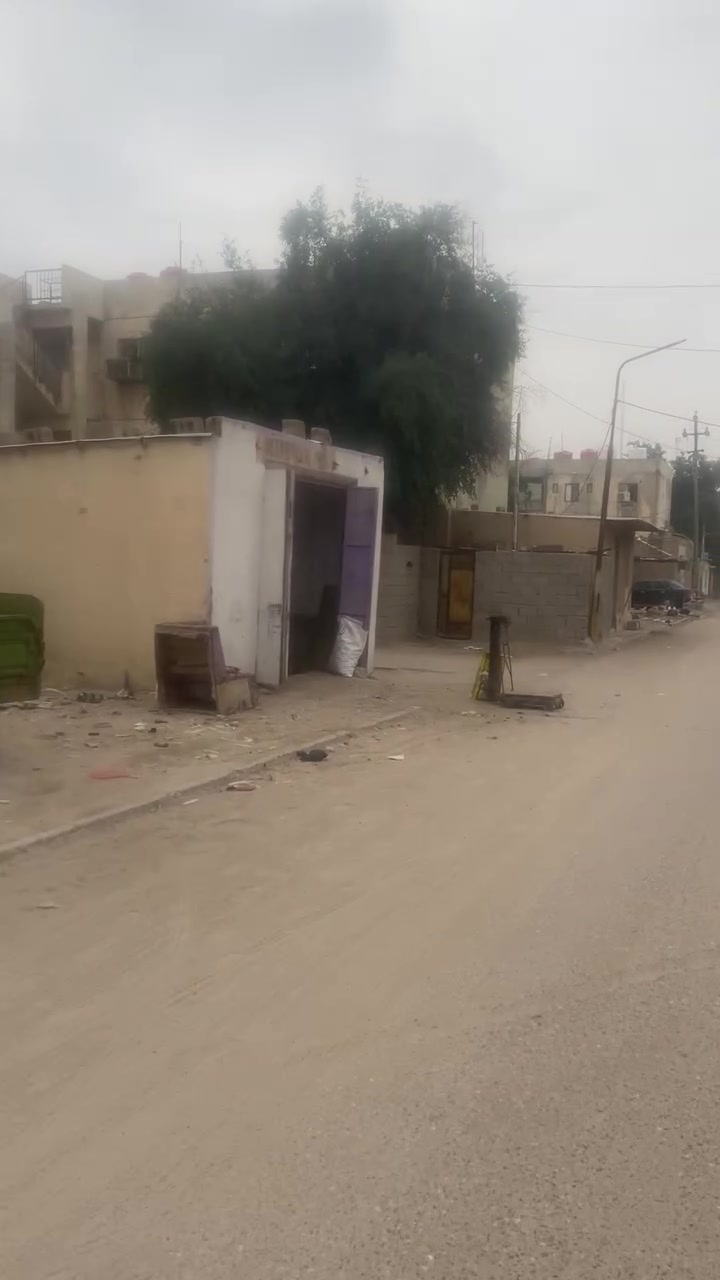 السلام عليكم مستعدون لشراء السكراب العتيك من الشركات والبيوت واعمال الترميم من سبالت ومكيفات وايرات سحب كيبلات تالفه صفر فافون حديد سكراب 
مواطير مولدات روس توليد غطاسات براص وجميع انواع العتيك اتصل علينه ونجيك لبابك او اذا تريد تجيلنه للمحل همين بخدمتك موقع المحل شارع الوطنية امام شارع الي يدخلك للسوك والجامع وانه بخدمتك 
هاتف ***********
نشتري باعلى الاسعار 
صفر 
فافون 
مولدات 
مواطير 
براص 
غطاسات 
روس توليد 
واي شيء سكراب عتيك 
هاتف ***********
