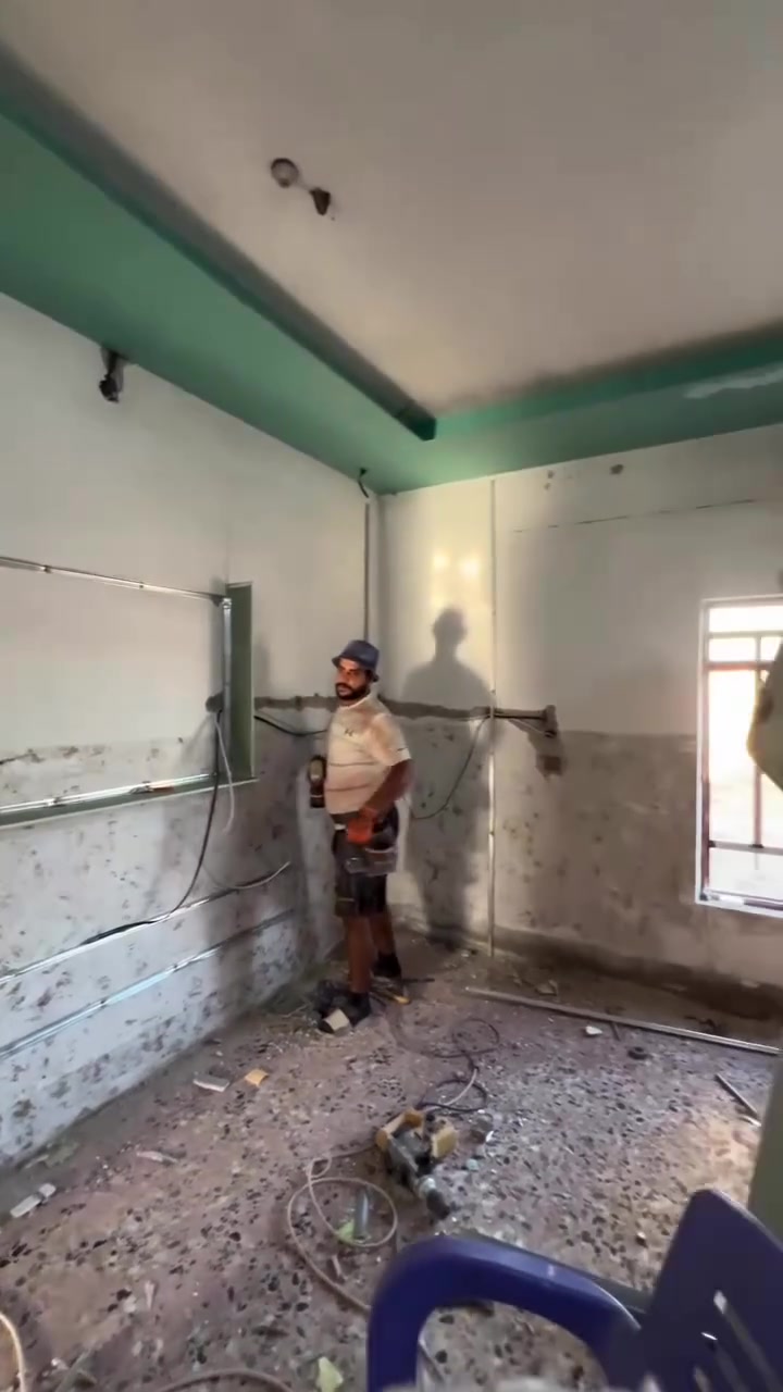اعمال الصبغ والديكور .
***********
