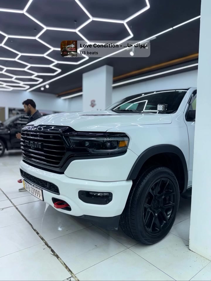 رام 23 باب طويل بدي قصير مكينه v8 5.7 فول مواصفات رقم بصره مميز
بأسمي تحويل ثاني يوم وارد أمريكي البجم مغلف أpp مع ربع القماره مع التكم و حواف البيبان الاربعه تقرير سرقه بيها بس البنيد مبدل تجاري لين ما حصلت اصلي بوكتها وبيها بارد باب السايق السياره ماشيه 78 الف كم لونها ابيض تشغيل عن بعد باب البدي كهرباء داخلها جلد وشاموا الكشنات
الاماميه كهرباء وتدفئة تبريد ستيرن
تدفئه السياره حساسات امامي خلفي
رادار 360 يعني امامي خلفي جانبي مري قلاب عند الرجوع ومن تشغل الكشن يتقدم تلقائي هاي من غير الخزن الميموري شاشه تيسلا أنا
مشتغلها بلاك توب سستم كاربون
كاربون عليما منظومة غاز ١م 140L تخم
تاير جديد السياره كامله مكمله من كلشي ما ناقصها شي بعدها جديده
مكان السياره البصره تريد تعرف السعر اتصل 
لأستفسار ***********

