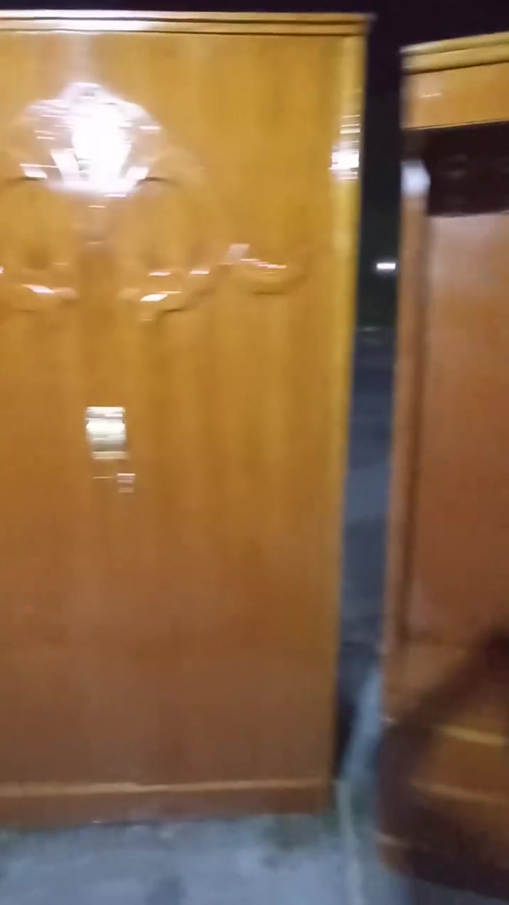 غرفه عراقيه تسكام شغل  درجه وله نضافه  100/ 100
يوجد توصيل مجاني دخل العزيزيه شد مجاني 
سعر500
***********
