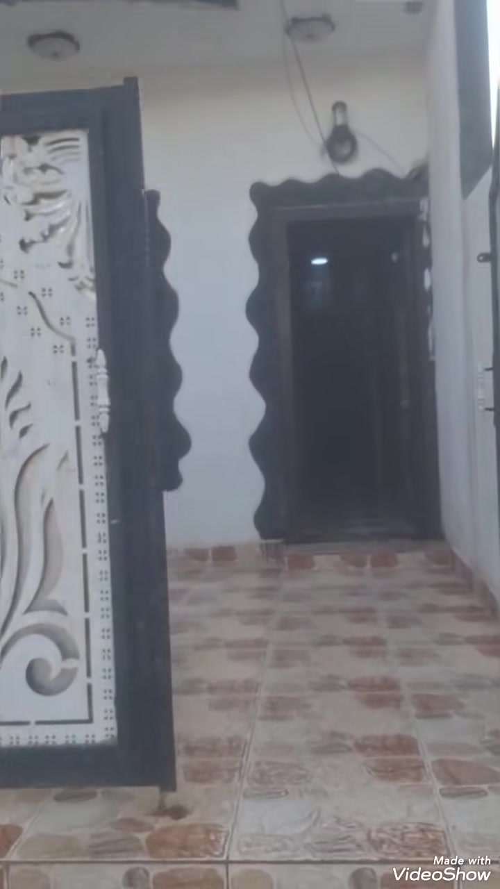 دار رقم للبيع 100متر طابقين درج داخلي 
كلش نظيف العنوان.الاسرى والمفقودين قرب  جسر رشيد
السعر 55وبي مجال 
***********
