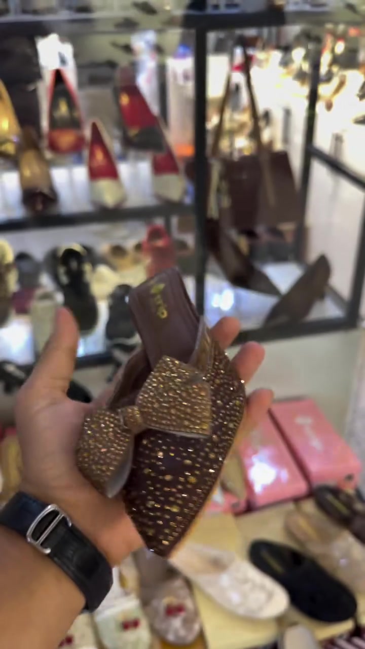 ماركات • اكسبلورر • نسائي