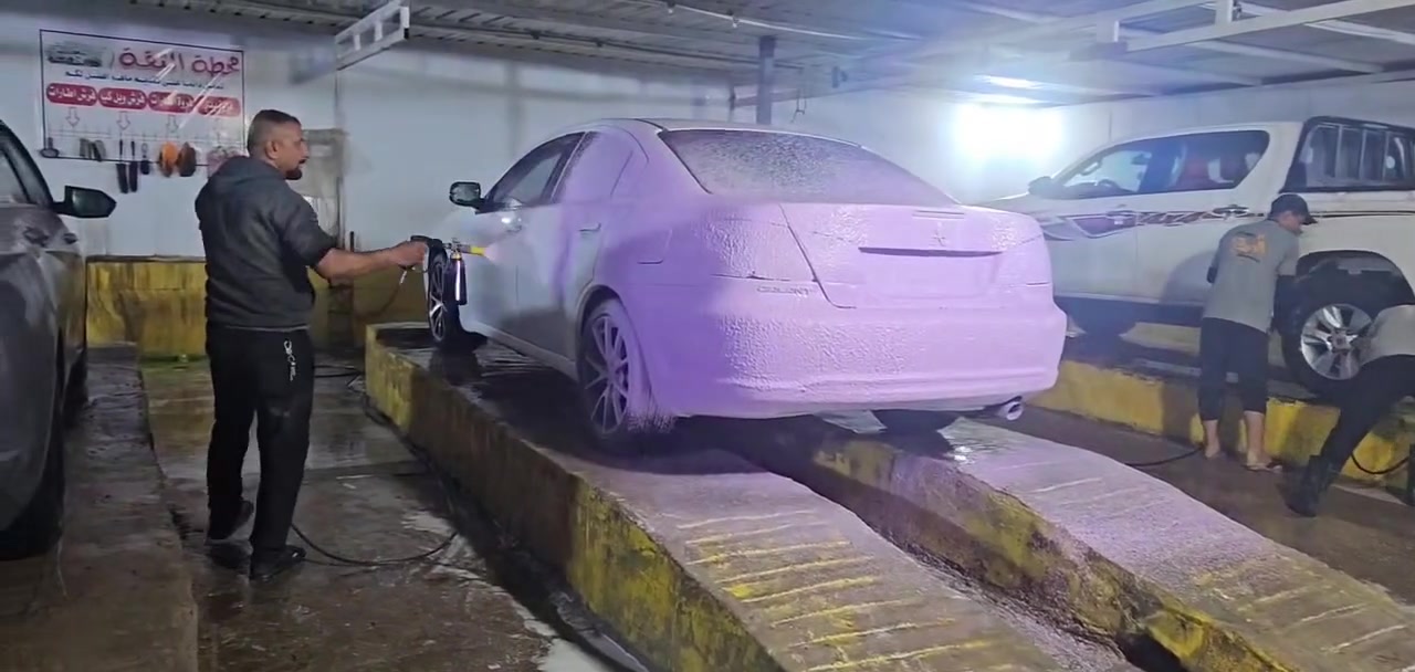 🚘✨ محطة الثقة لتبديل الزيوت الأصلية ✨🚘
إذا تريد تحافظ على سيارتك وتخدمها صح… محطة الثقة بانتظارك ❤️
🛢️ زيوت أصلية بوگالات معتمدة 

🔧مع تبديل الزيت والفلتر
👇
🎁 خدمات مجانية
🧼 غسل السيارة بالنانو سيراميك بدون لمس
❄️ تنظيف فلاتر الشوته والتبريد
💧 تكملة ماء الراديتر والزراكات
📍 بسماية – الشارع العام قبل مستشفى الجامعة اللبناني
📞 ***********
(ابو مسلم مخاوي الذئاب )
محطة الثقة… لأن سيارتك تستاهل الثقة. 🔥🚘
@إشارة

نص مكتوب في الصور:
- HONOR X9c 24mm f/1.75 1/50s ISO166 30/05/2026 11:02