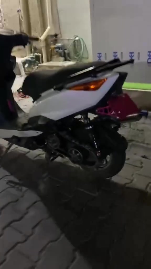 سلام عليكم درجه ثعلب تزويد كله اصلي بيه صالنصه كلجات مكينه قطره قبط فلوين درجه جاهزه مال مزامط مكان بغداد الكاضميه ***********

