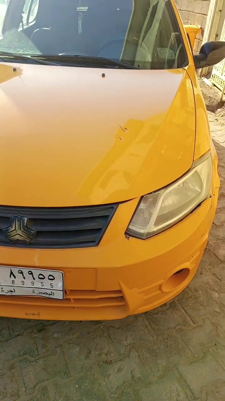ساينا 2019 بصره ماشيه 105الف  سياره كامله ومكفوله  مكينه كير حداديه تبريد كلشي شغال ونضيفه تحويل ثاني يوم للاستفسار *********** السعر 45
