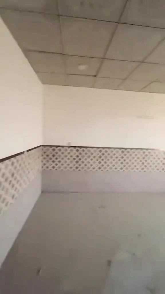 شقق للايجار ابظهر كلية الفارابي شارع نسائم النخيل الفرع المقابيل الملعب بناء حديث  الطابق الارضي ب٥٠٠ الثاني ٤٥٠ للتواصل الاتصال على الرقم ***********
