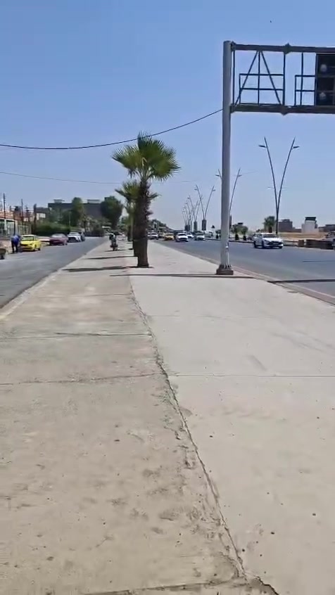 لمعرفة السعر اضغط على الرابط 
https://t.me/Abo_Hamza_Aldabagh/824
فرصة استثمارية مميزة 🏗️📈:

دار للبيع يقع في حي ملايين النور ، صالح للسكن وسليم الهيكلية،  وتسليم فوري كونه فارغ حالياً .

تبلغ مساحة المنزل 317.5 متر مربع، بواجهة عرض 10 أمتار على شارع عريض بعرض 15 مترًا، ومسجلة باسم مالك شرعي واحد .

بالإضافة إلى ذلك، توجد قطعة أرض خلفية بمساحة 260 متراً مربعاً مخصصة للاستخدام التجاري، وهي مطلة على ساحة مجسر المثنى، مما يجعل المساحة الكلية الإجمالية 577 مترًا مربعاً .

تُعد هذه الفرصة مثالية لإنشاء مشروع تجاري في موقع استراتيجي على ساحة مجسر المثنى، بالقرب من التل.

للاستفسار الاتصال على الارقام التالية    ***********     ***********    ***********      ***********
 او مراجعه مكتب اهل اليسر مقابل مدرسة النبراس الاهلية بسايدين التعليم
