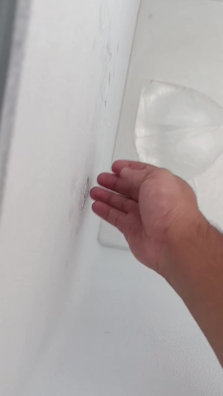 مجمدة • شغالة • ١٠٠/٩٠