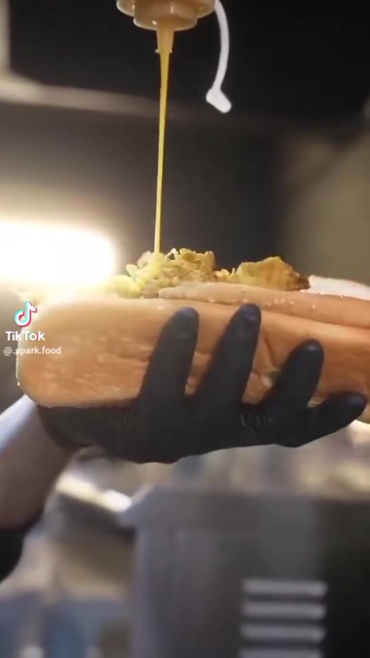 الطعم يمنه غير 
ما عليكم بس اطلبون واحنه نوصللكم

نص مكتوب في الصور:
- شراره طعم مختلف بجوده عاليه للتوصيل ***********
- شرارة SPARK FOOD أهلاً وسهلاً بزبائننا الكرام نرحب بكم في مطعم شرارة ونشكركم على ثقتكم بنا .. وجودكم يسعدنا دائماً الطعم غير خدمة توصيل لكل مناطق بغداد جودة عالية ونظافة مضمونة طعم مميز بتكهة خاصة شكراً لوجودكم
- طعم مختلف بجوده عاليه
- أكلنا غير عن الباقي
- كنتاكي
- KENTUCKY
- طعم الكنتاكي الأصلي
- كرسبي
- CRISPY
- قرمشة ما تقاوم
- شرارة
- SPARK FOOD
- دجاج طازج 100%
- جودة عالية ونظافة مضمونة
- تتبيلة سرية ومميزة
- خدمة توصيل لكل مناطق بغداد
- جرب الفرق .. وخلك من عشاق الطعم
- ***********
- طعم مختلف بجوده عاليه شرارة SPARK FOOD أطباقنا على أصولها زنكر برجر ZINGER BURGER برجر BURGER تويستر TWISTER سكالوب SCALLOP كنتاكي كرسبي KENTUCKY CRISPY صاج دجاج SAJ CHICKEN صاج لحم SAJ MEAT مذاق لا يقاوم مكونات طازجة تشكيلة متنوعة جودة عالية جوعك .. عندنا حل *********** Spark Food