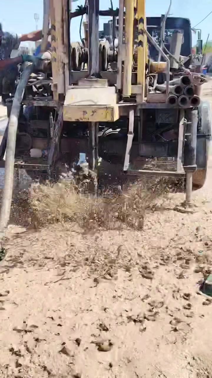 ***********حفر لابار الارتوازيه والمهولات وتعبيرات الشارع كافت محفضات العراق بسعار مناسبه ***********
