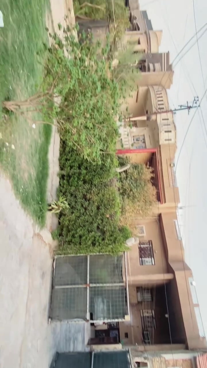 ٢٠٠م • واجهة ١٠×٢٠ • شارع ٦٠