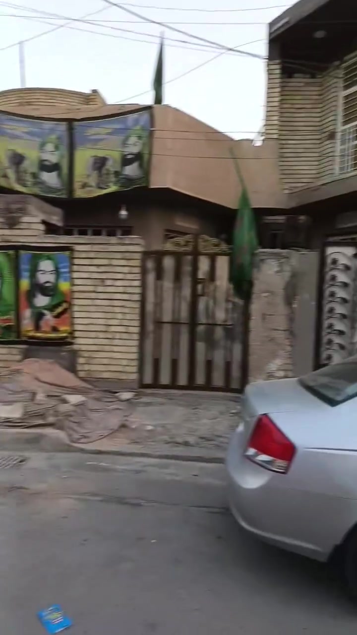 بيت للبيع – بغداد
المساحة: ١٠٠ متر – طابق ونص

العنوان:كفائات العبيدي شارع العيادة قرب حسينية على السجاد ع

📍 موقع مميز قريب من الخدمات والأسواق

✨ تصميم عملي ومناسب للعوائل 

🔧 يحتاج تعديلات بسيطة حسب ذوق المشتري

يحتوي على 

1ـ الطابق الأرضي كما موضح في المقطع +ترك في الأخير متر على عرض البيت

2ـ الطابق الثاني غرفة اماميه 4.5×8 

+صاله+صحيات+سطح خلفي

للأستفسار 

*********** اتصال+واتساب

الخاص أيضاً مفتوح
