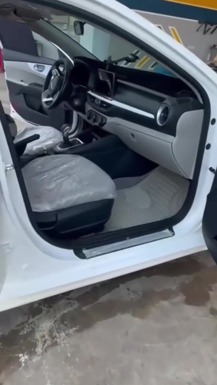 سلام عليكم
سيراتو موديل 2024 خليجي كفاله عامه شرط زلغ مابيها شوفت عينك فول مواصفات ماشيه 48 الف سياره استخدام شخصي ماخذها زيرو سياره بأسمي مكان سياره سماوه الخضر
السعر 190$ قفل 
ترهم مراوس ستاركس 
للاستفسار اكثر ***********
